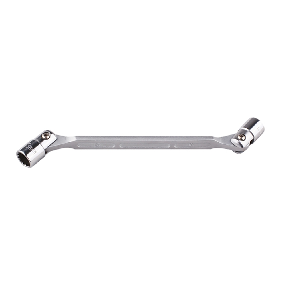 Articulated socket wrench